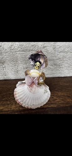Vintage handmade seashell lady - vintage,